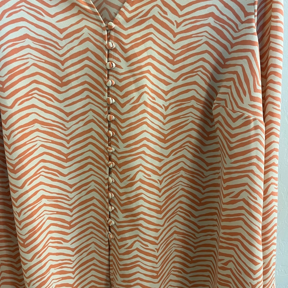 Alfani Orange and White Button Down Blouse with Notched Collar - Picture 3 of 11